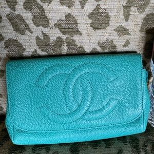 Chanel cosmetic bag, rate aqua blue caviar leather